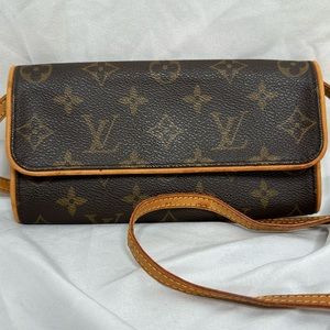 Louis Vuitton Monogram Pochette Twin PM Crossbody or Belt Bag